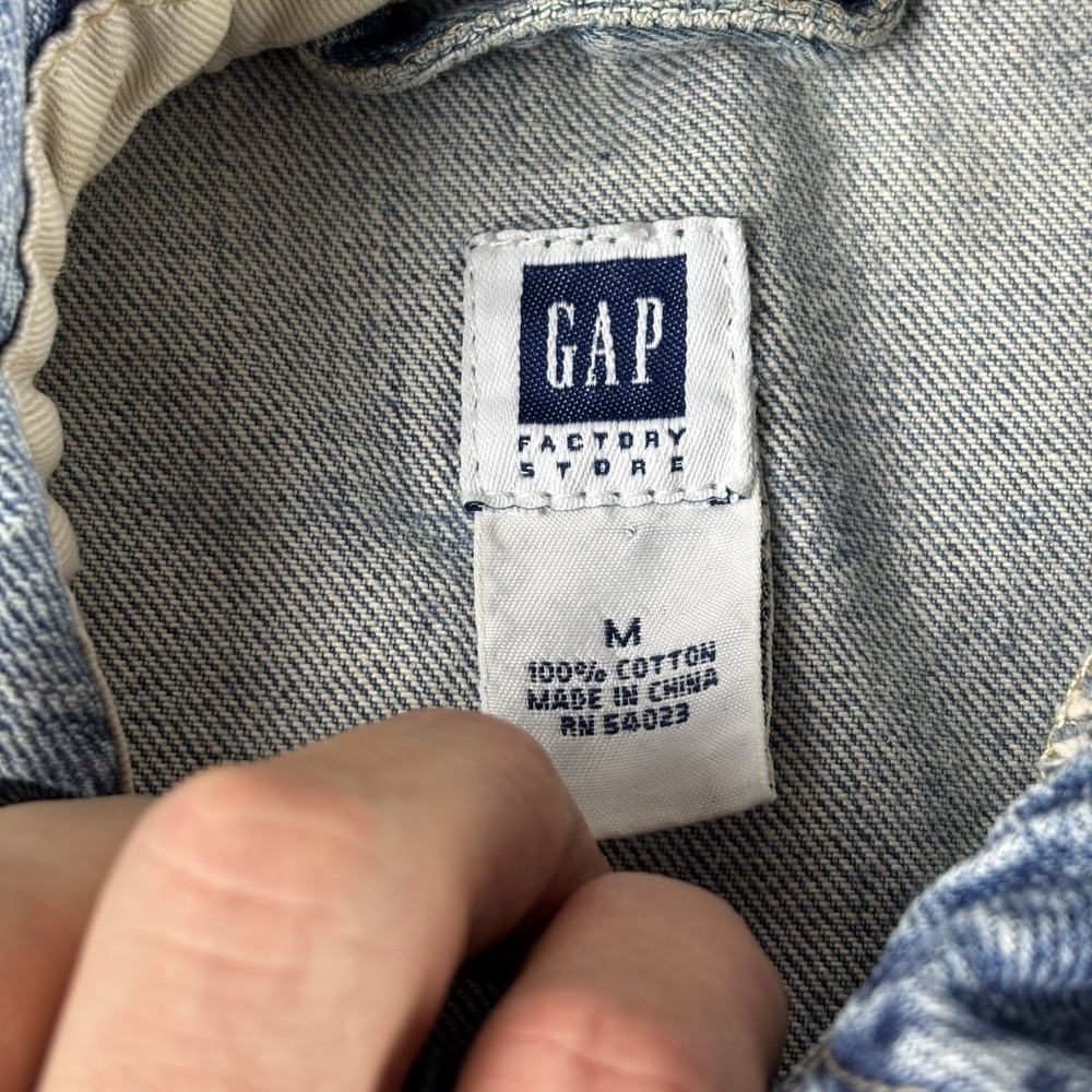 Womens Medium Ladies GAP Jean Jacket Blue Denim Y2k Vintage Classic - Picture 8 of 11